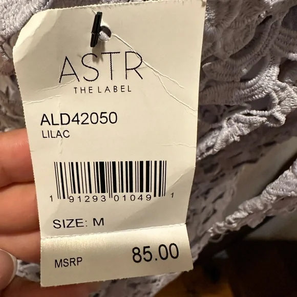 ASTR Lavender lace dress - Picture 9 of 10